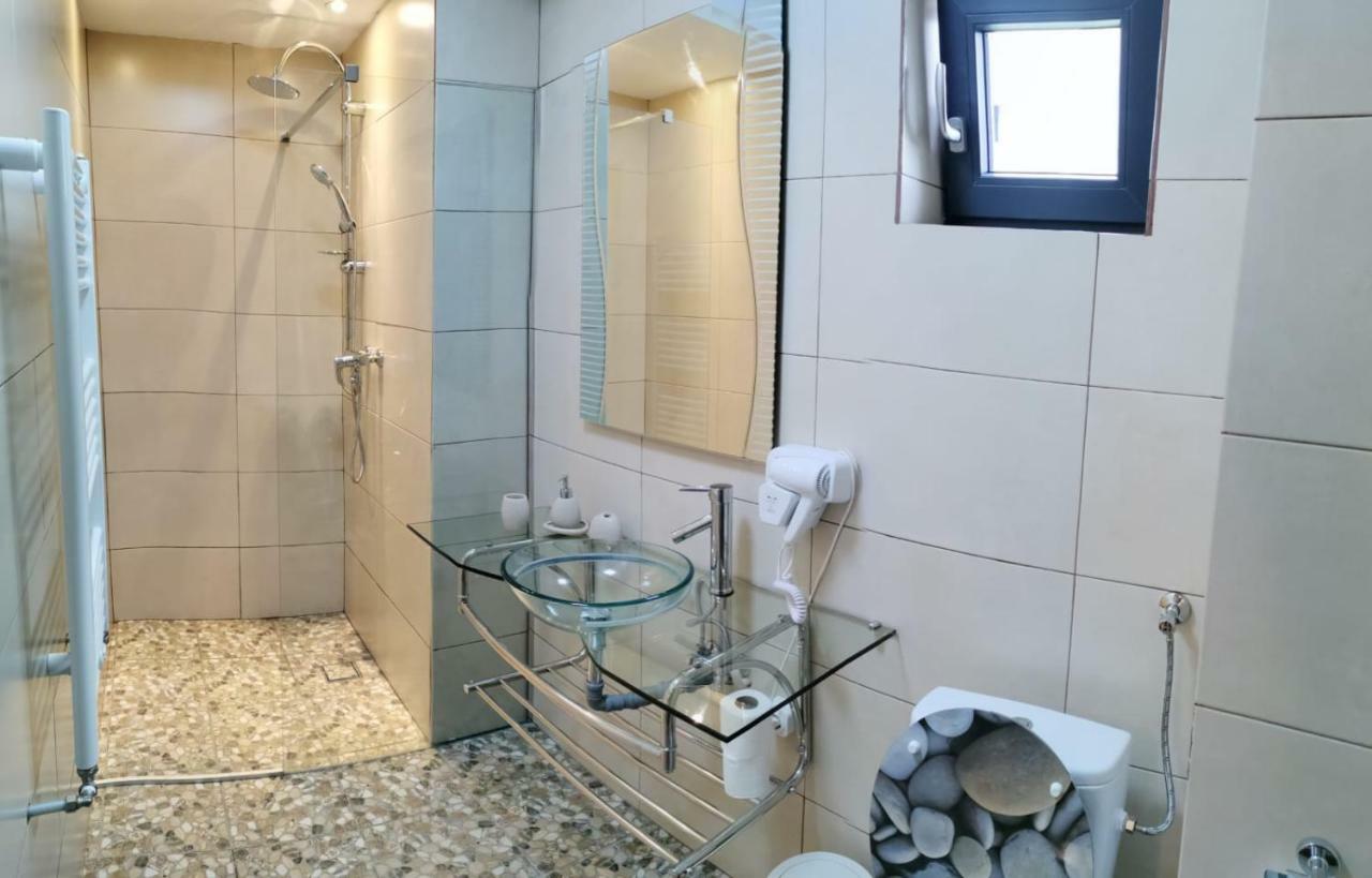 Garsoniera Denis Apartment Năvodari Екстериор снимка